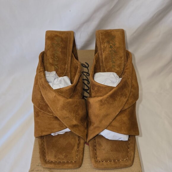 Matisse Dawson Suede Heeled Sandal in Fawn, Women's Size 10, New in Box - Picture 4 of 9